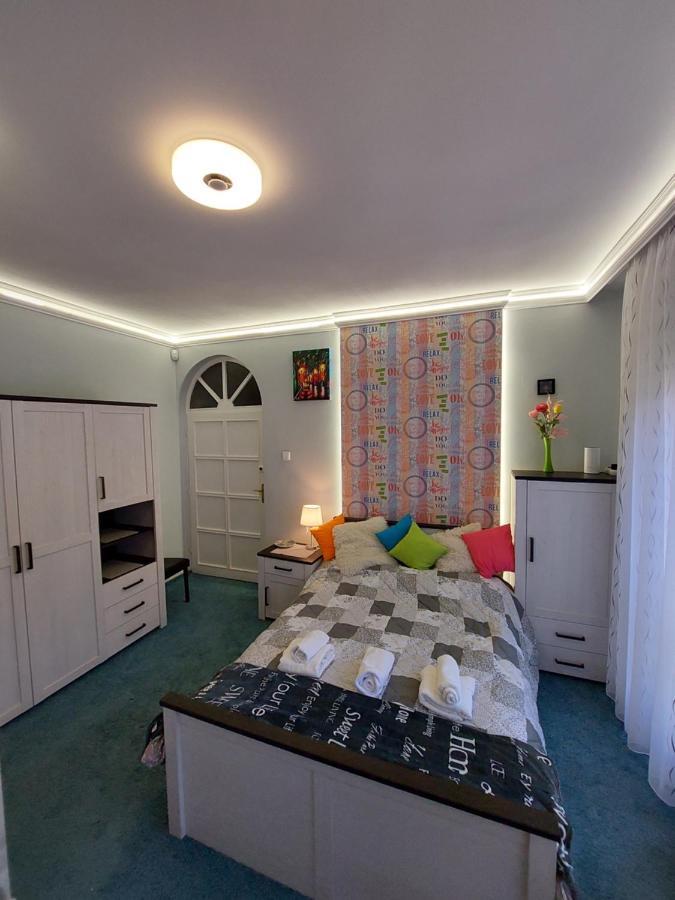 Summer House Emeleti Szoba Debrecen Luaran gambar